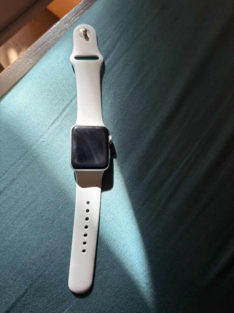Apple watch series 3 mint condition