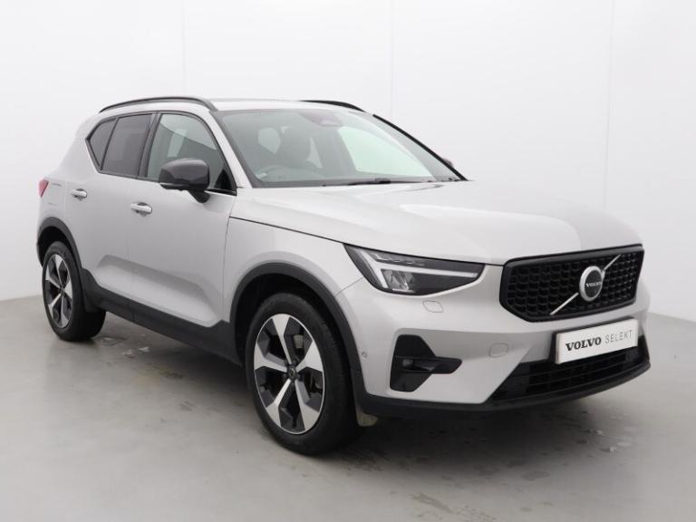 VOLVO XC40 2.0 B4P Ultimate Dark 5dr Auto