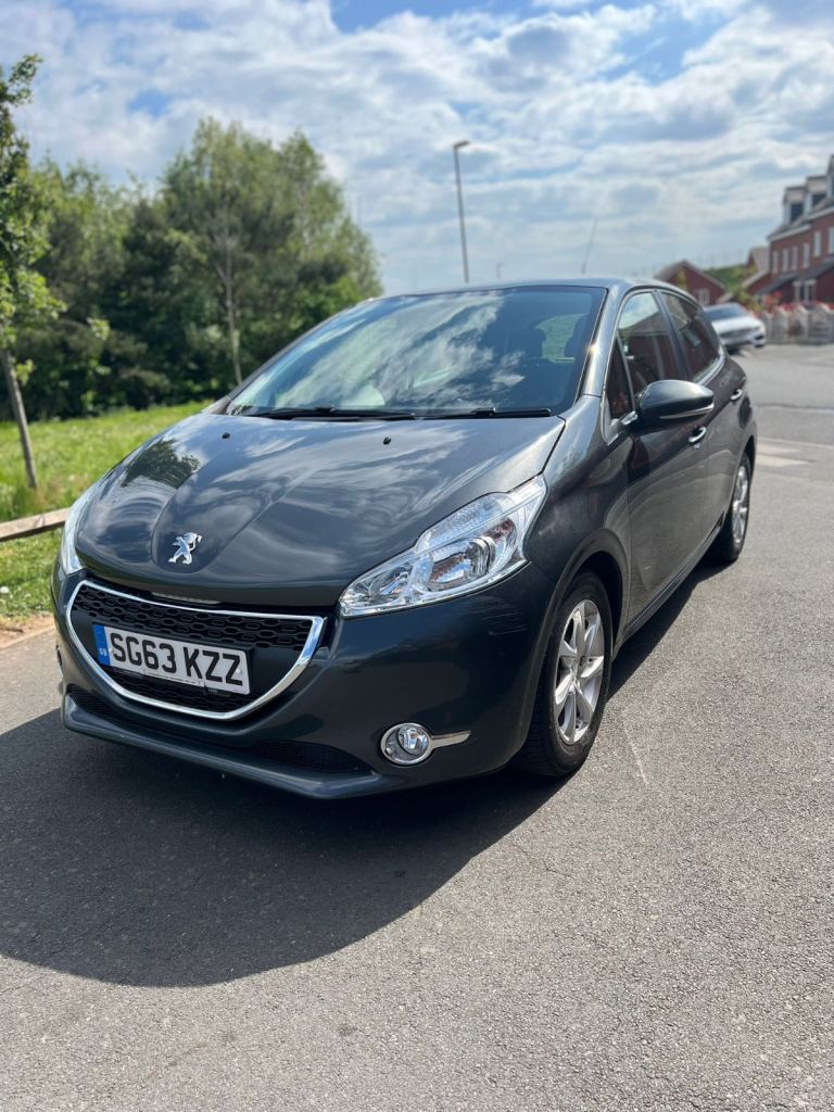 Peugeot, 208, Hatchback, 2013, Manual, 1199 (cc), 5 doors