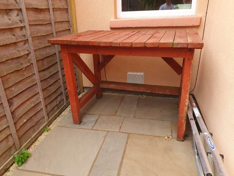 DIY Outdoor workbench