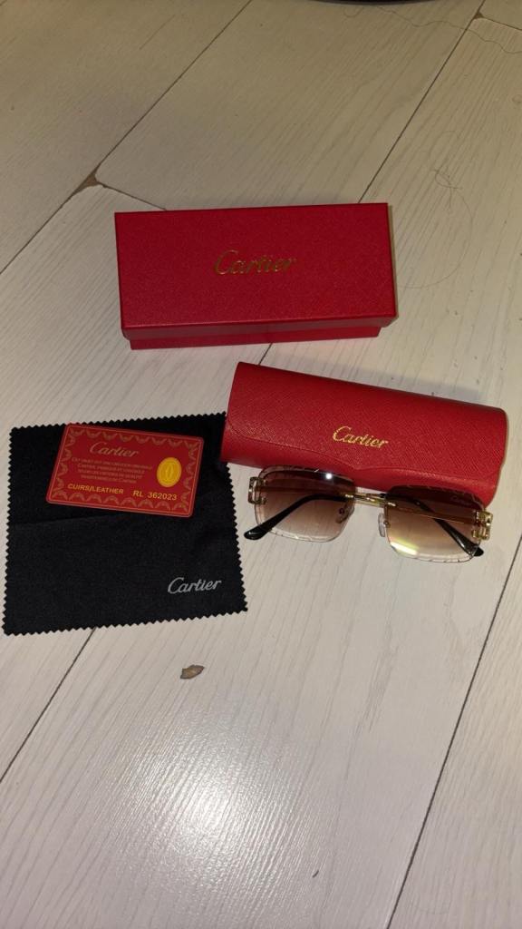 SUNGLASSES 