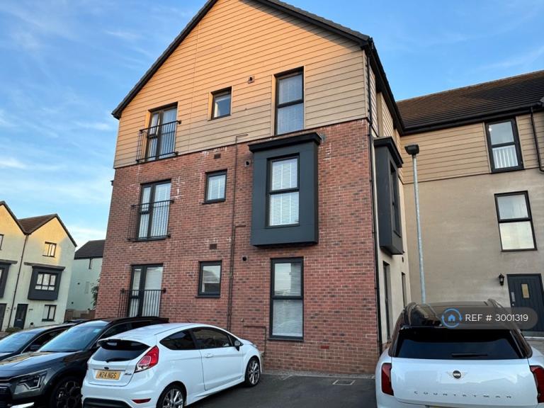 2 bedroom flat in Old St Mellons, Cardiff, CF3 (2 bed) (#3001319)