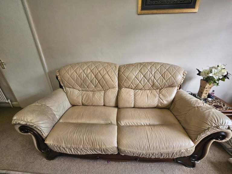 7 seater leather sofa - Wooden bookshelf - Name your price