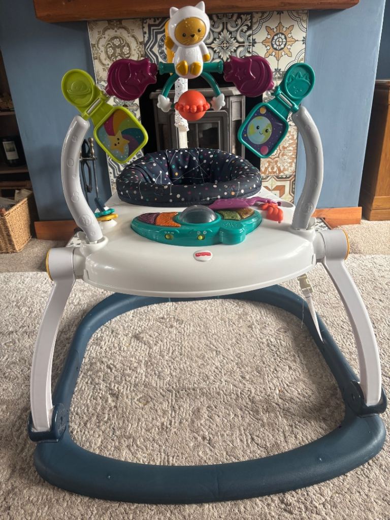 Fisher-Price Space Saver Compact Jumperoo Astro Kitty Baby Boucer