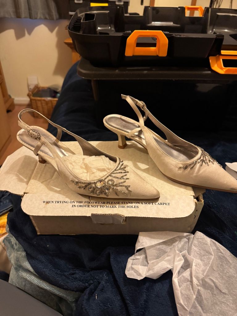 Women’s shoes variety 