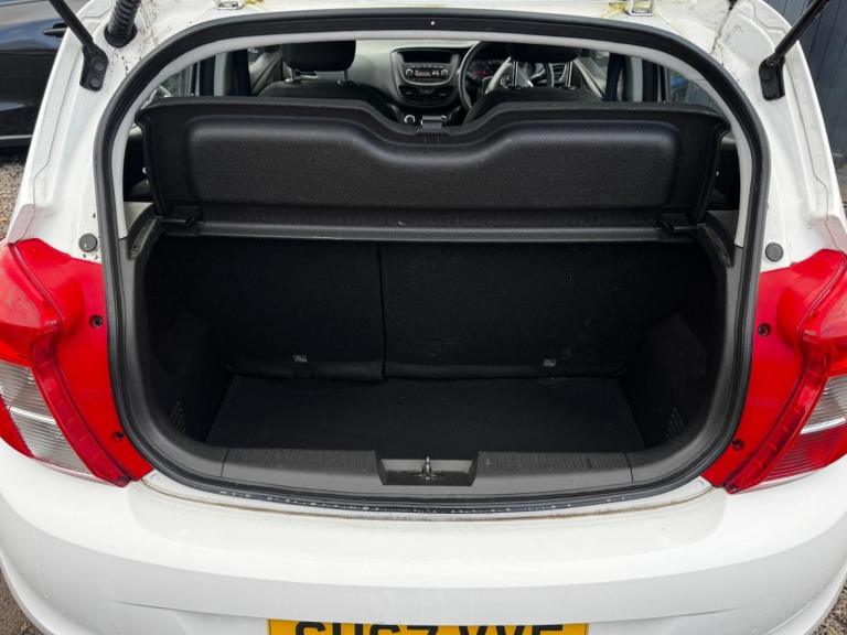 VAUXHALL VIVA 1.0i SE Hatchback 5dr Petrol Manual Euro 6 (75 ps) White Manual Pe