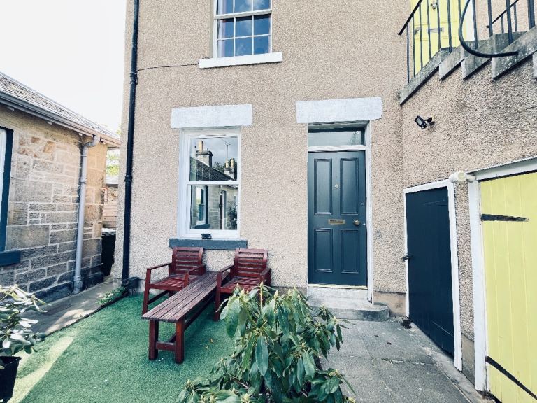 1 Bedroom Flat To LET