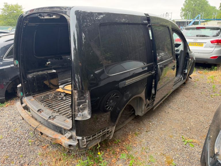 2014 VW CADDY BREAKING SPARES PARTS 