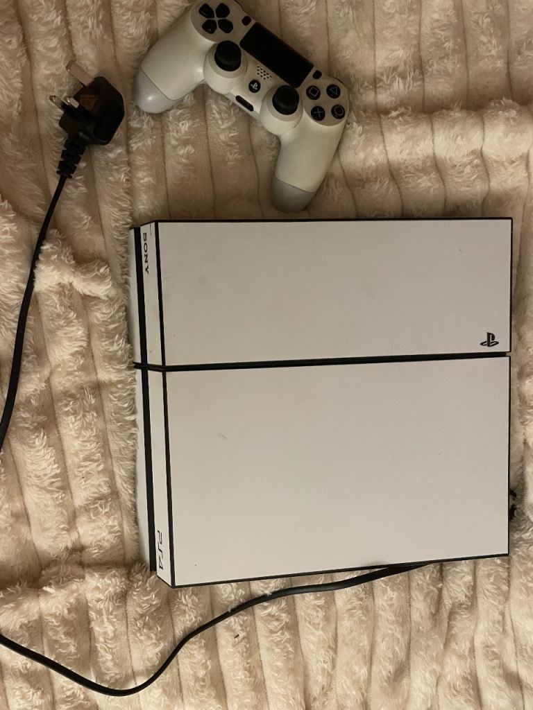 White PlayStation 4