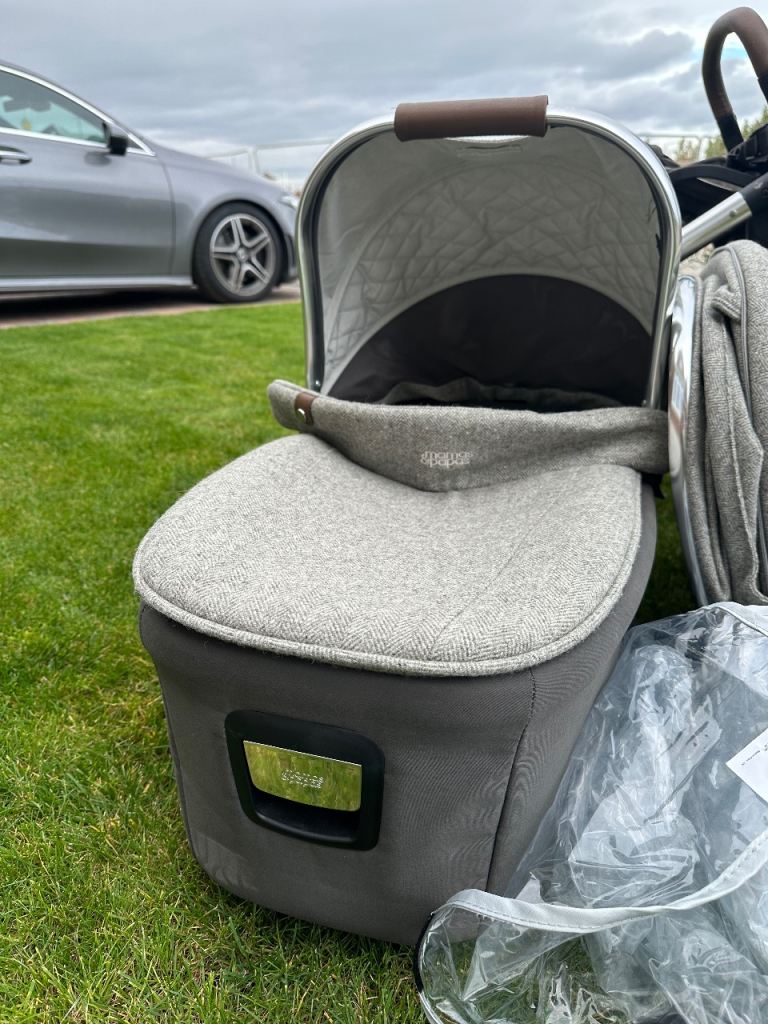 Full pram set mamas and papas