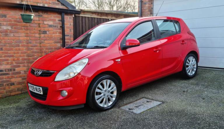Hyundai, I20 CDRI Diesel Hatchback, 2009, Manual, 1396 (cc), £35 Tax, 5 doors