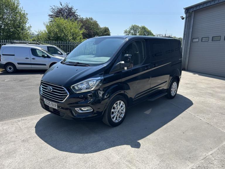 FORD TOURNEO CUSTOM 2.0 TDCI 130BHP 320 Titanium Wheelchair Access 6 Seat Crew N