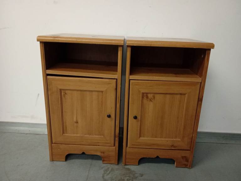 Pair of Modern Pine Veneer 1 Drawer Cupboard  Bedside Cabinets Slim Bedroom Storage Unit