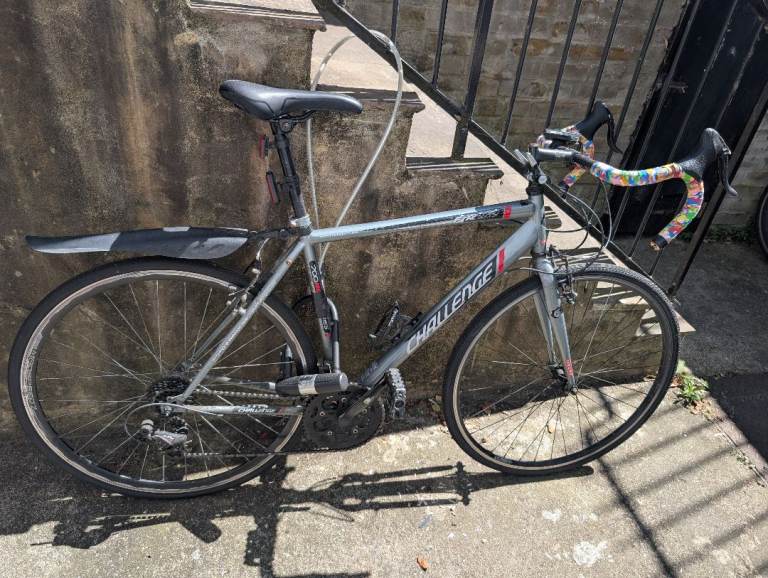 Challenge FXR252 Road Bike + Full Commuter Bundle (Locks, Lights, Helmet Included)