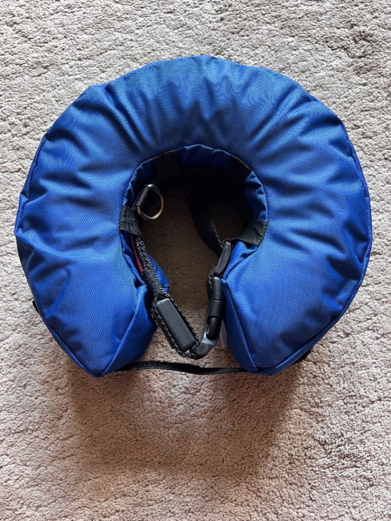 Kruuse Inflatable Buster Collar - Medium VGC