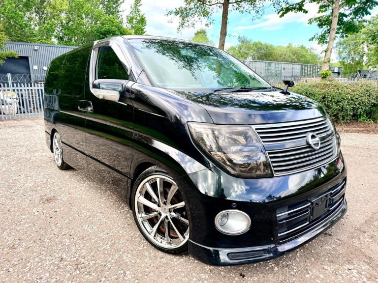2009 Nissan Elgrand HIGHWAY STAR FRESH IMPORT 3.5 V6 AUTO 8 SEAT MPV LEATHER SUNROOF 4 GRA ULEZ M...