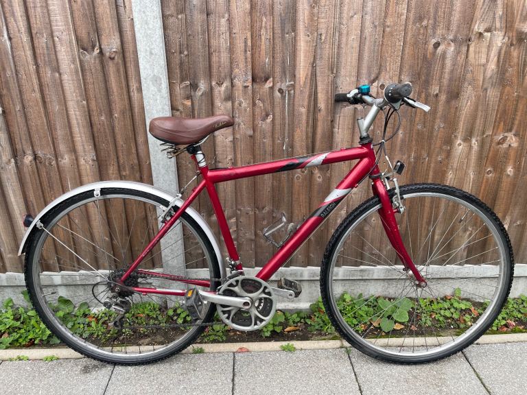 Raleigh Pioneer 140 Hybrid Bike Red £75