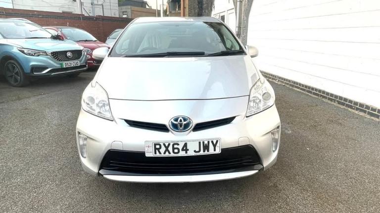 2015 Toyota Prius 1.8L hatchback Hybrid Electric Manual