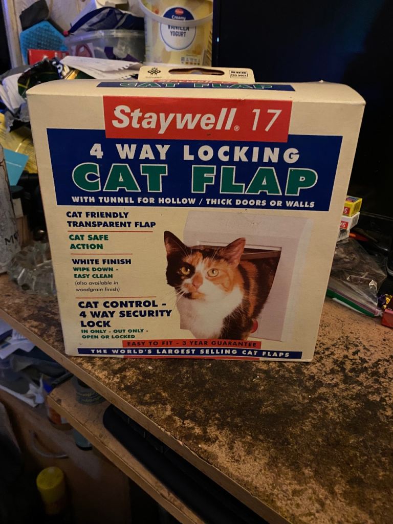 Staywell. 17 4 WAY WAY LOCKING CAT FLAP WITH TUNNEL FOR HOLLOW / THICK DOORS OR WALLS