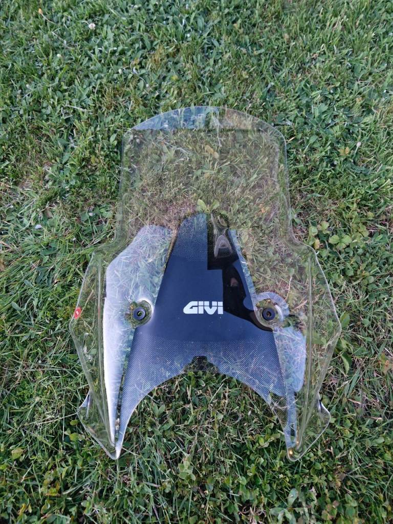 Husqvarna norden 901 screen Givi
