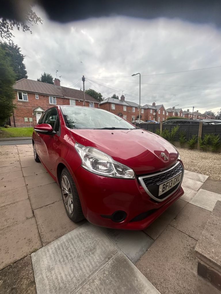 Peugeot, 208, Hatchback, 2013, Manual, 999 (cc), 3 doors