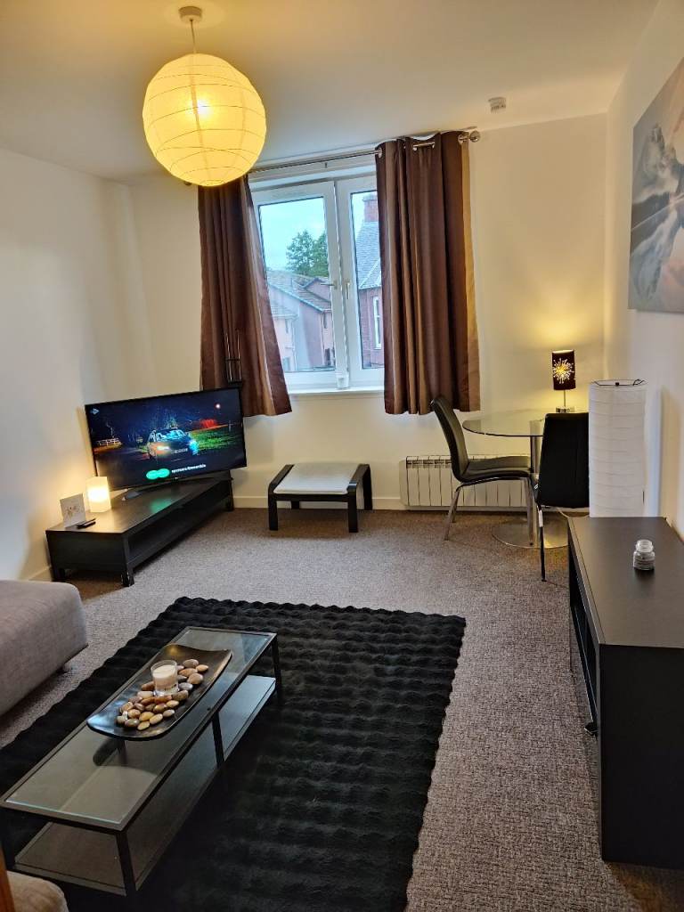 FOR RENT: 1 BED FLAT IN CENTRAL PERTH