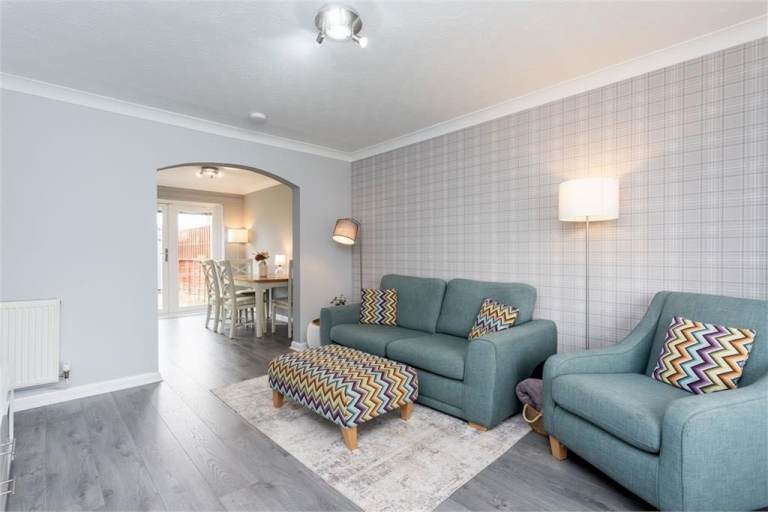 🏡The property to let is a unfurnished 3 Bedroom semi detached house, Prestonpans🏡 