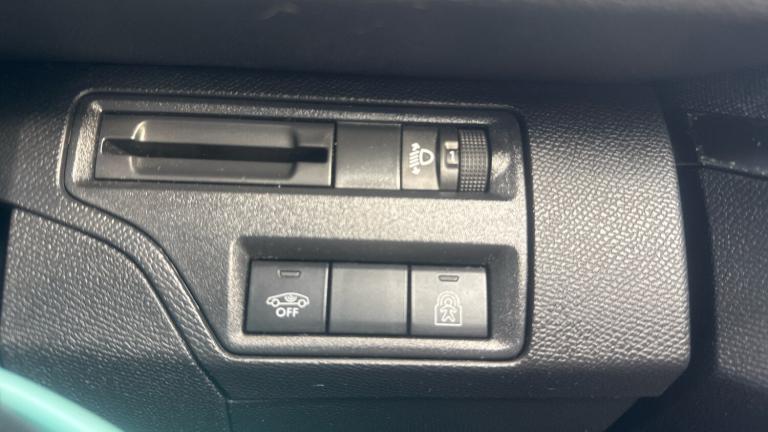 2019 Peugeot 3008 1.2 PureTech Allure EAT Euro 6 (s/s) 5dr SUV Petrol Automatic