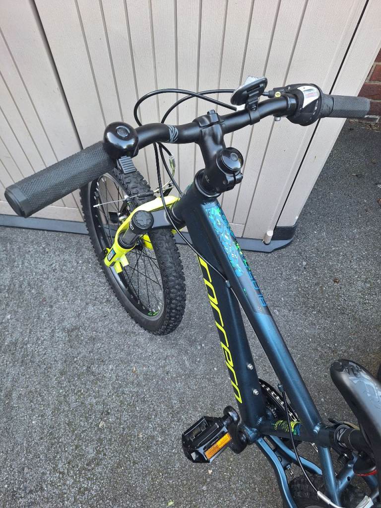 Carrera Blast junior mountain bike 20inch wheels 7 speed IMMACULATE condition 