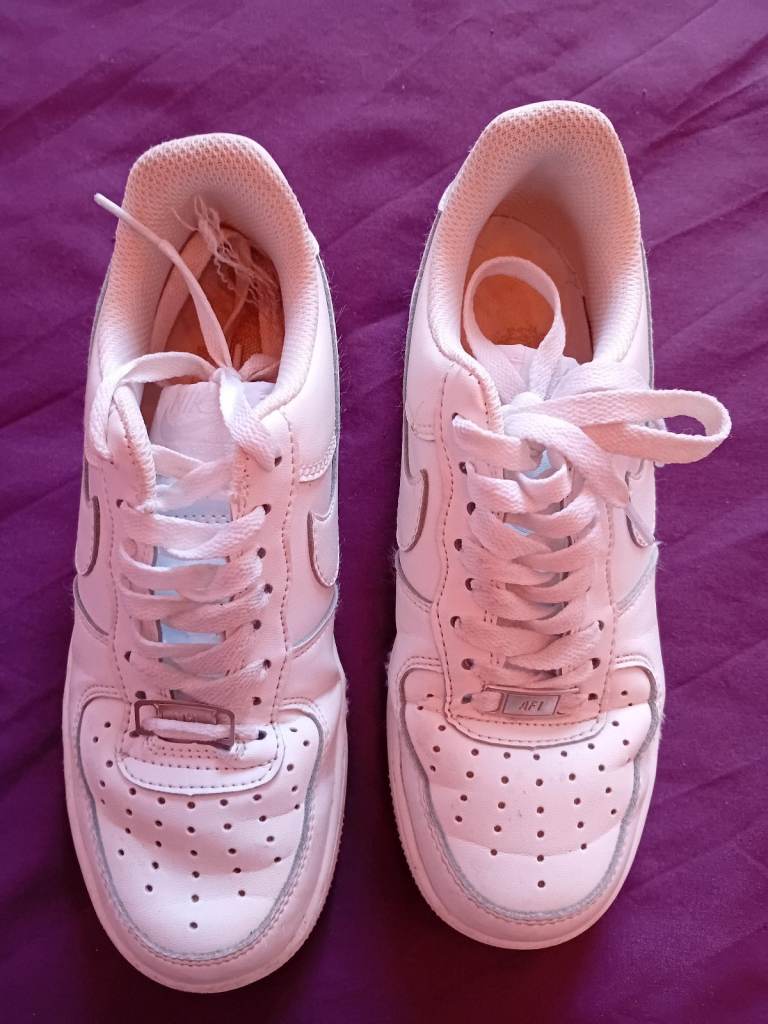 Boys White Nike Air Trainers Size 3