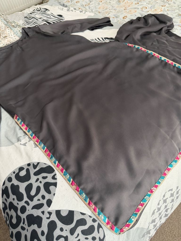 Grey Women's Trousers and Top Set - Good Condition medium size