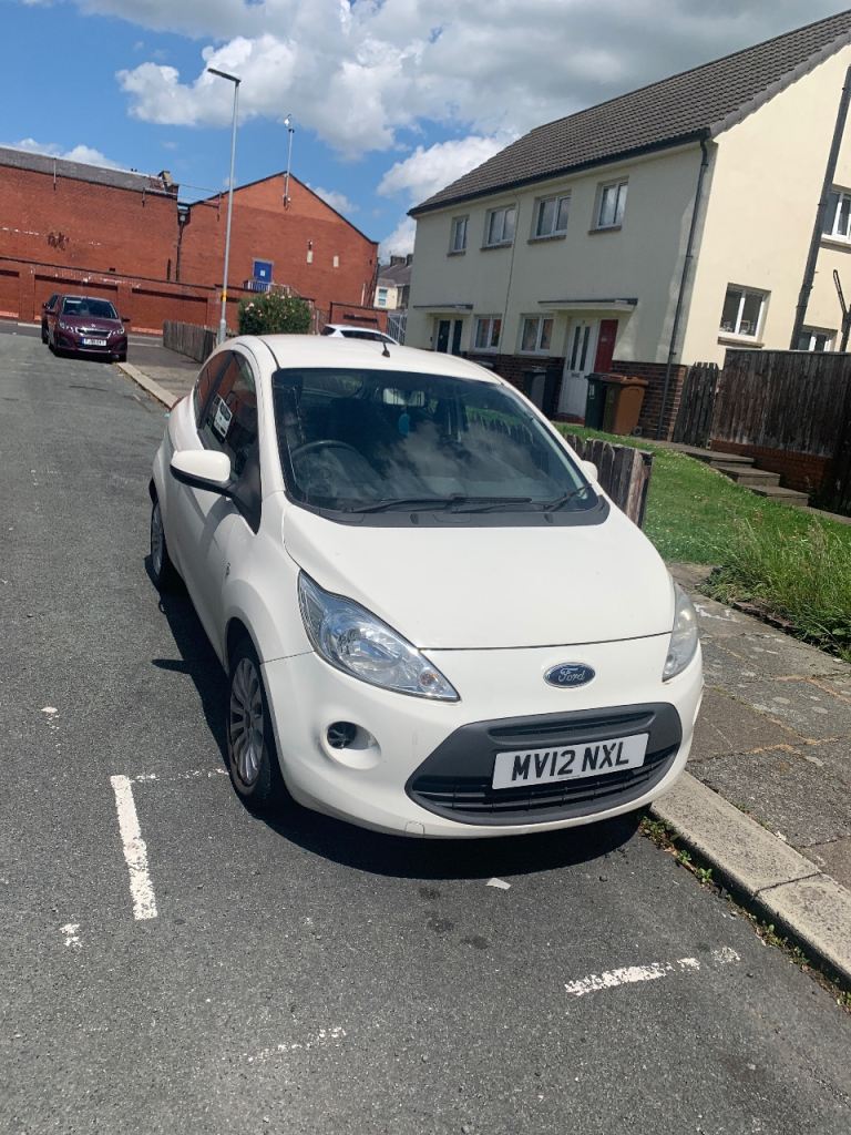 Ford, KA, Hatchback, 2012, Manual, 1242 (cc), 3 doors