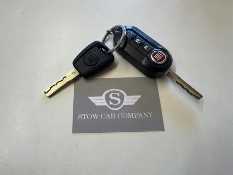 2020 Fiat 500 1.0 MHEV LOUNGE Hatchback Petrol Manual