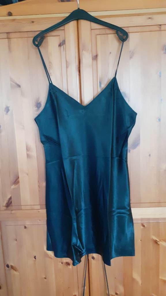 Chemise Black Satin Unworn Size L