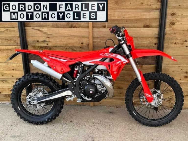 Brand New 2027 Beta 300 X-Trainer ***IN STOCK***