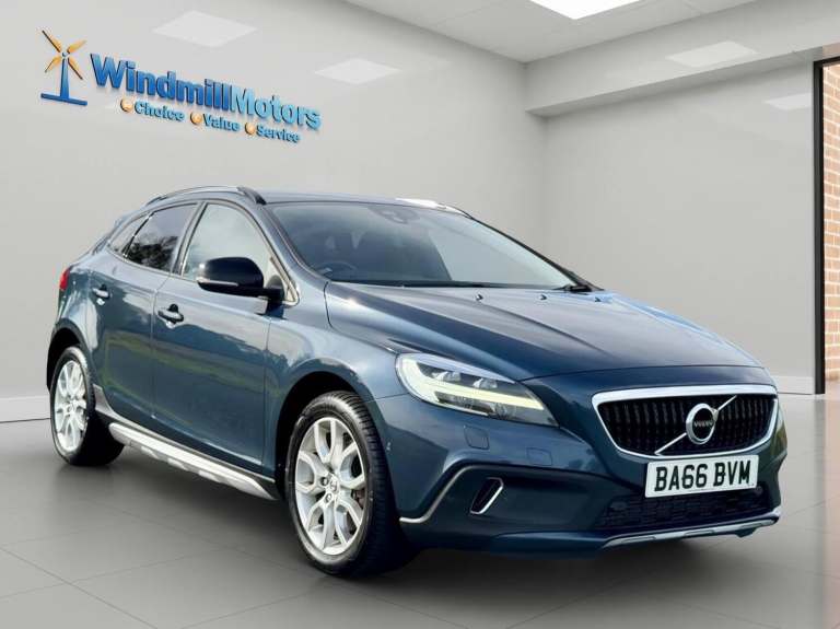 2017 Volvo V40 Cross Country 2.0 T3 Nav Plus Euro 6 (s/s) 5dr HATCHBACK Petrol Manual
