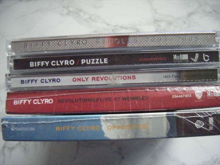 5 x Cd-Biffy Clyro-2 x sealed others VGC-offers