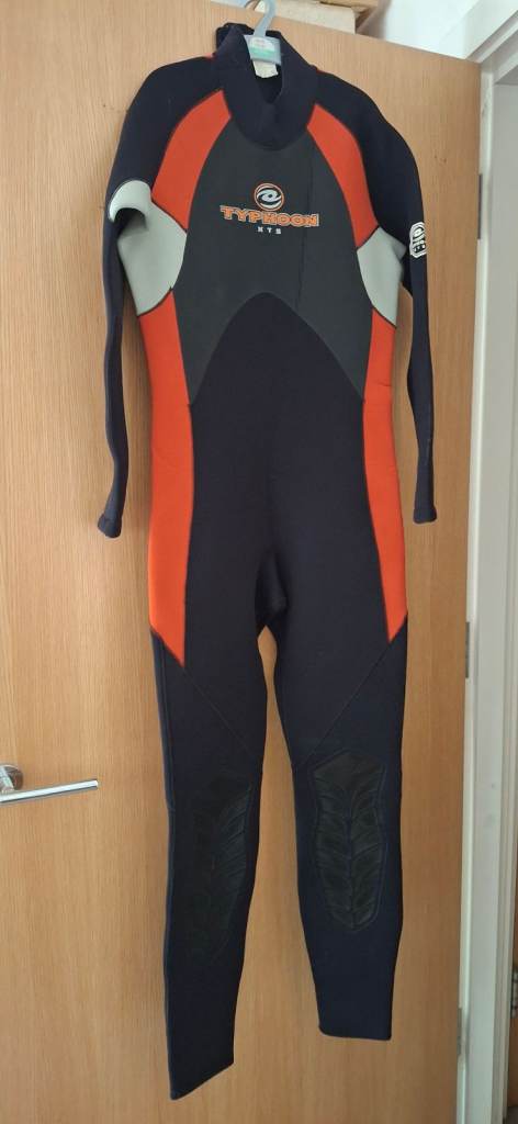 Mens Typhoon XTS Wetsuit - Size M (Full Length)