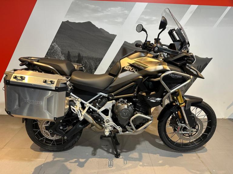 Triumph Tiger 1200 Rally Pro 2024 with 2307 miles + Full Luggage 