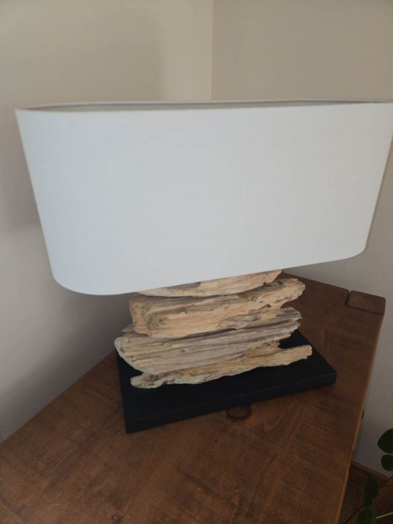 Driftwood table lamp