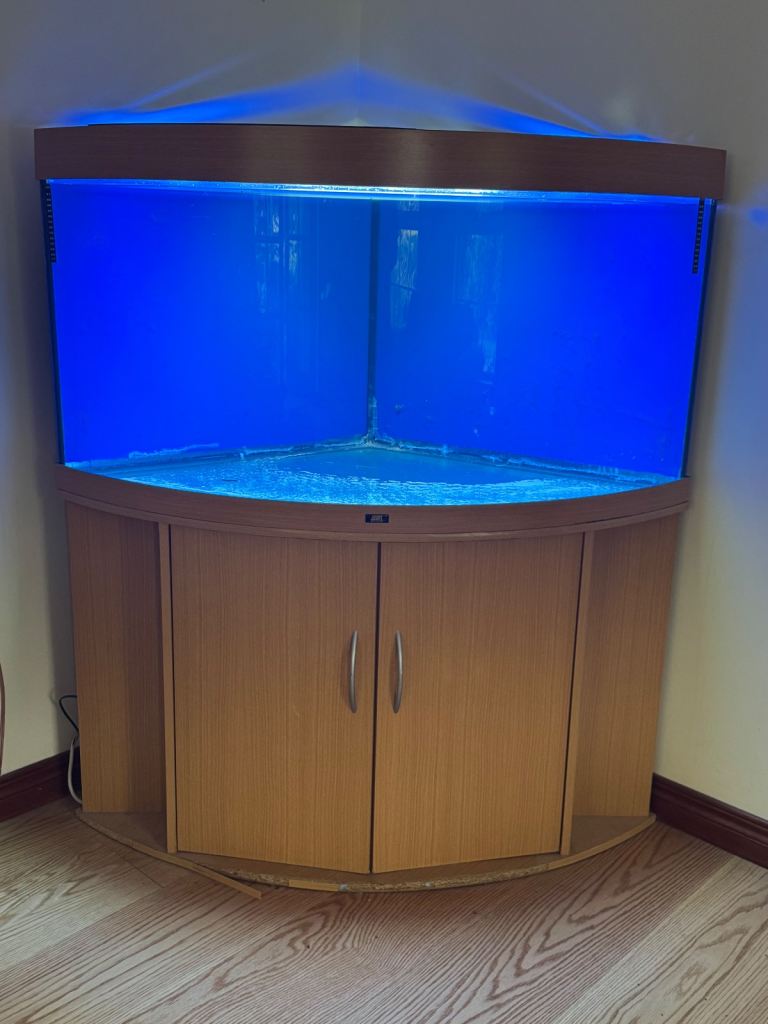 Juwel Trigon 350 Fish tank and cabinet