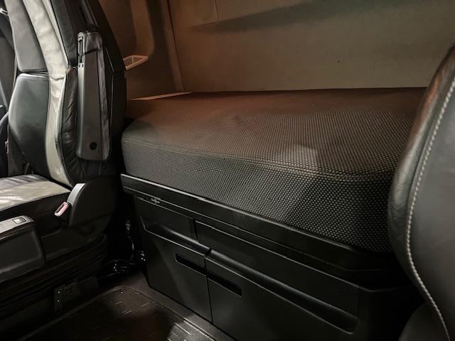 Volvo FH 500 GTXL 6x2 Midlift Tractor Unit