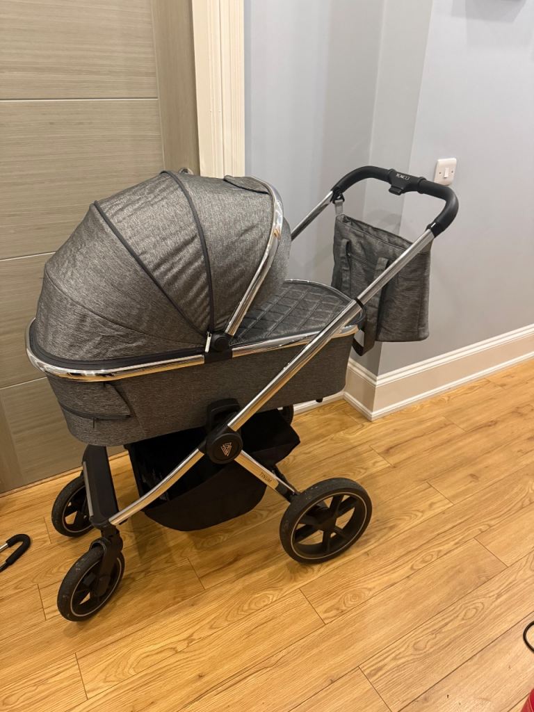 Venicci tinum 2.0 travel system 