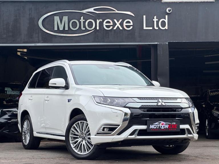 2018 Mitsubishi Outlander 2.4h TwinMotor 13.8kWh 4hs CVT 4WD Euro 6 (s/s) 5dr ESTATE Petrol/Elect...