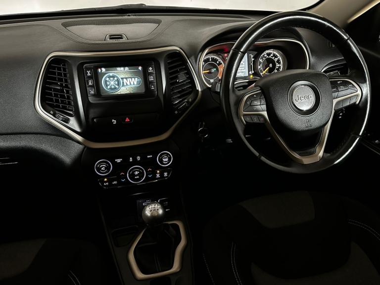 2014 64 JEEP CHEROKEE LONGITUDE M-JET 2.0 DIESEL SUV 140 BHP SERVICE HISTORY