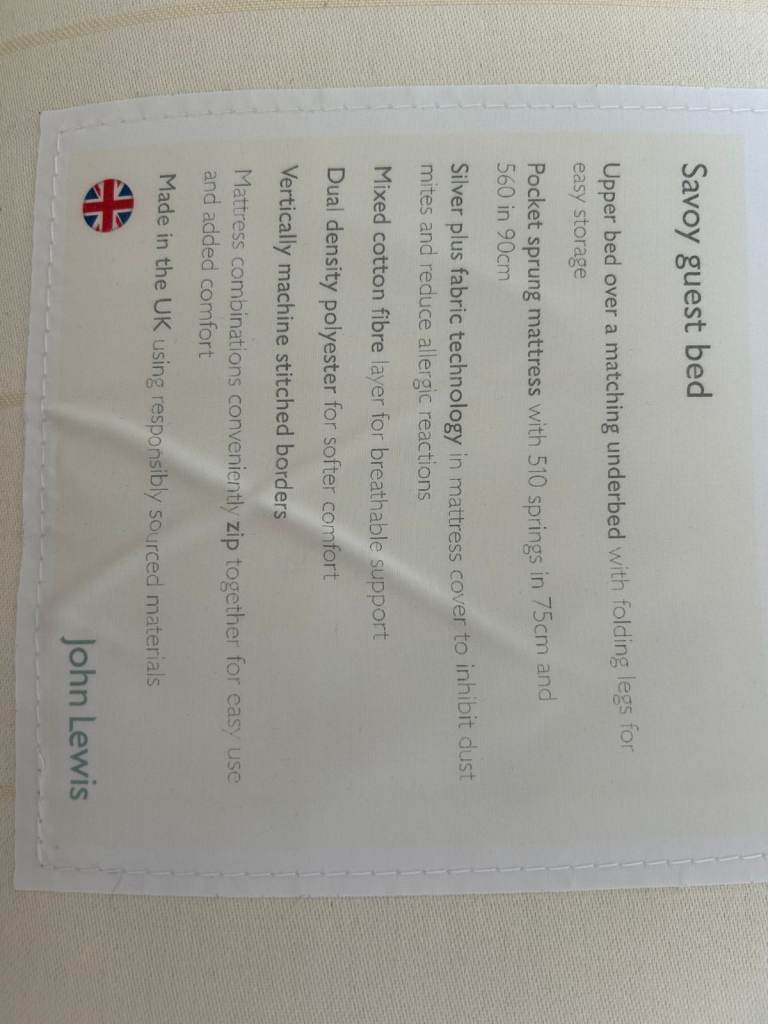 Single bed with pull-out second bed and two mattresses