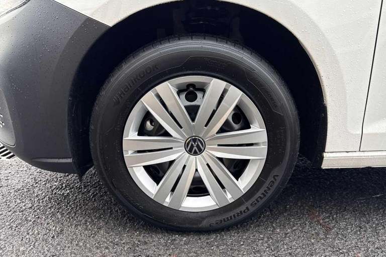 2025 Volkswagen Caddy Maxi C20 Caddy Cargo Commerce Maxi 102 PS 2.0 TDI 6sp Manual Van DIESEL Manual