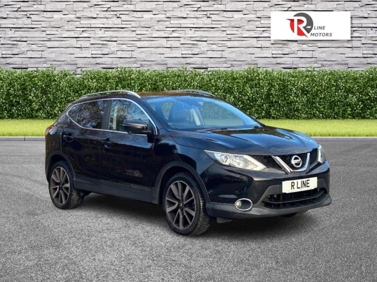 2015 Nissan Qashqai 1.6 DiG-T Tekna [Non-Panoramic] 5dr HATCHBACK PETROL Manual