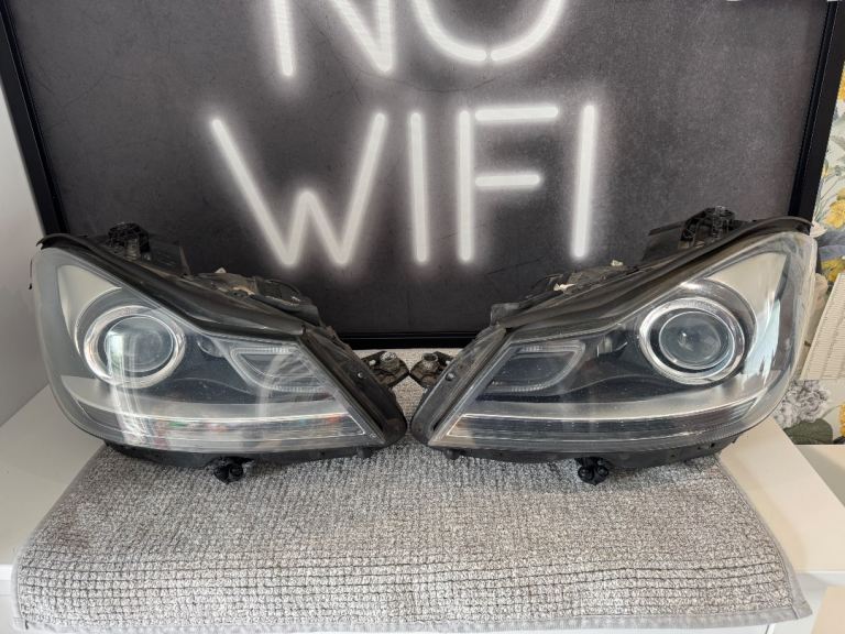 Genuine Mercedes C Class Xenon Headlights
