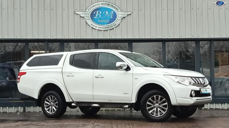 MITSUBISHI L200 2.4 DI-D DC Titan White Manual Diesel 2017